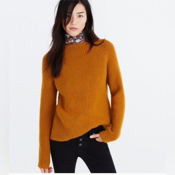 Madewell Northfield Mockneck Sweater in Pink size Medium - Picture 3 of 10